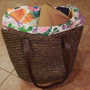 Adorable woven beach bag